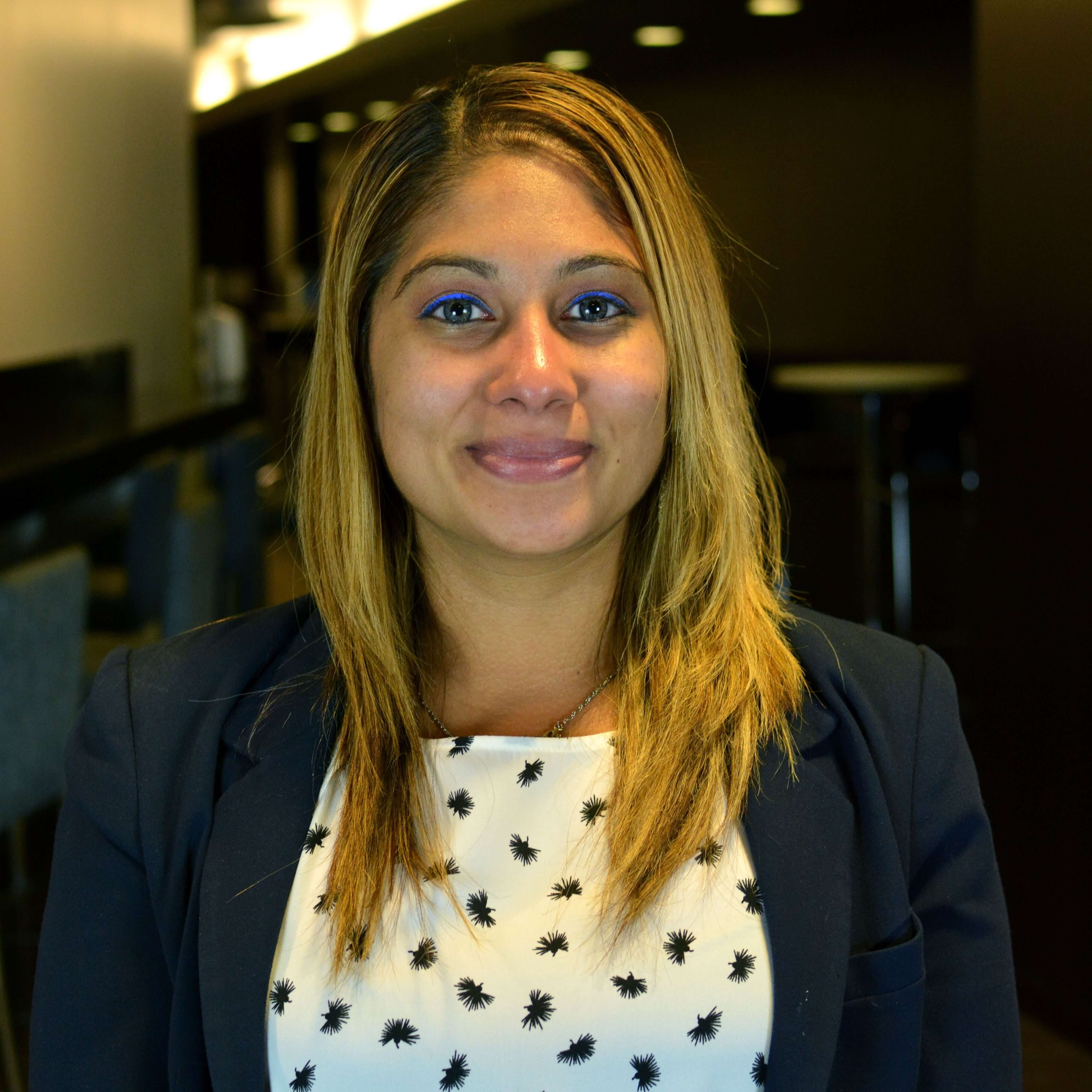 Jessica DeSouza Headshot (002)